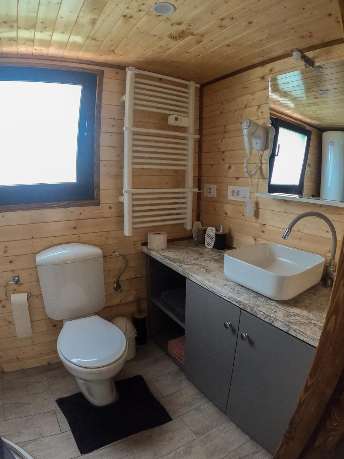 דירות Tiny House Birner Ertl מראה חיצוני תמונה
